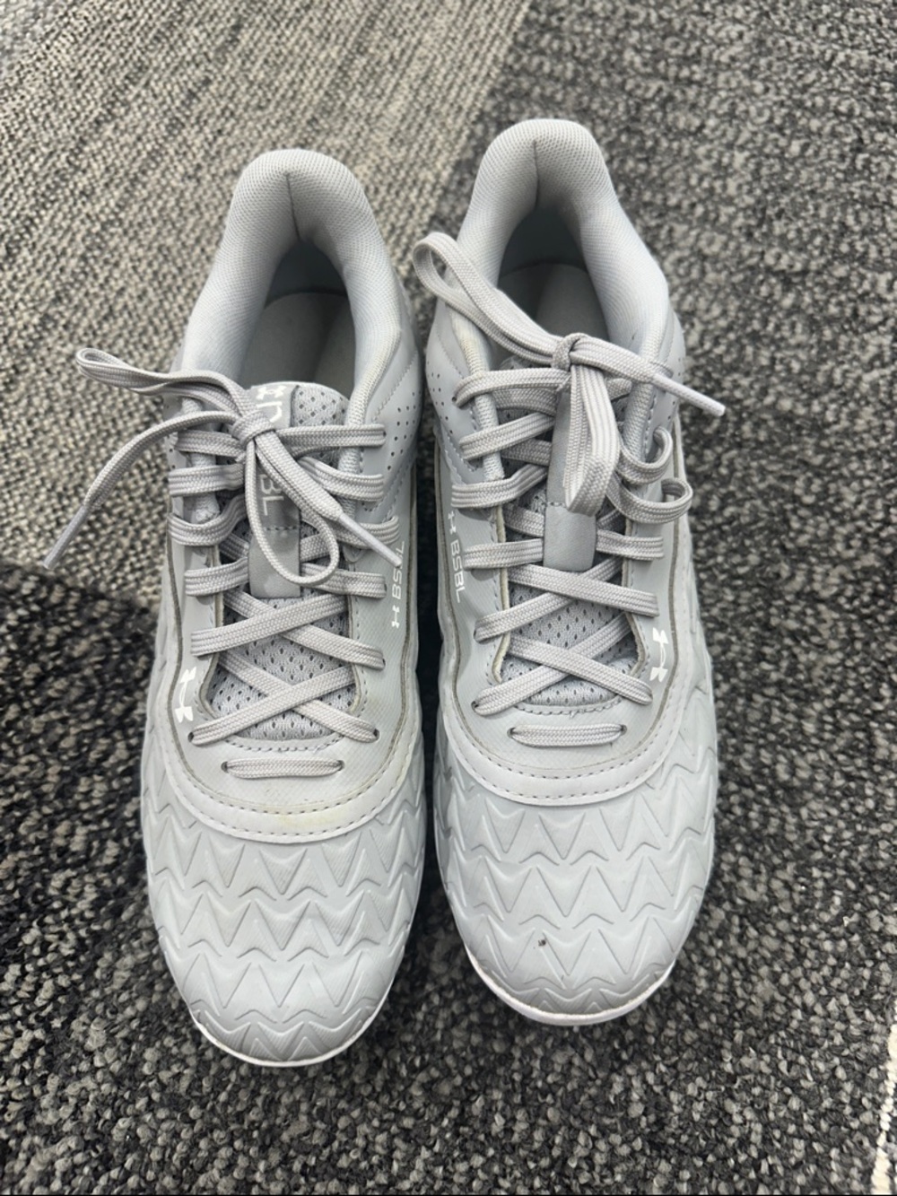 Under Armour Baseball Cleats Size-7